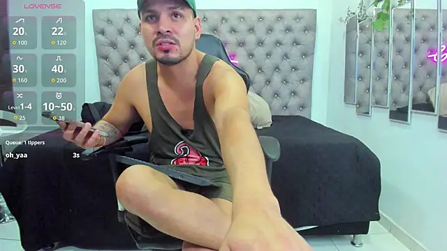 AndresSterling  online show from 09-10-25, 11:16
