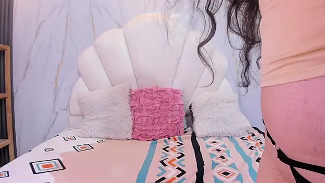 Nicol Chang online show from 10-28-25, 08:11