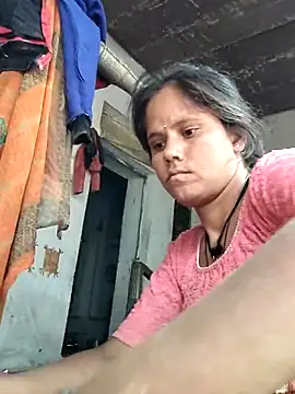 Snapshot of Hot-ilaiy chatting on 10-22-25, 09:20 Hot-ilaiy online show from 10-22-25, 09:20