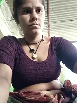 Snapshot of Hot-ilaiy chatting on 10-25-25, 07:49 Hot-ilaiy online show from 10-25-25, 07:49