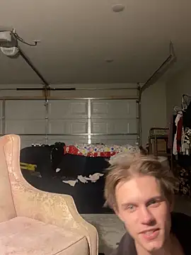 XanderOzzz online show from 10-30-25, 07:47