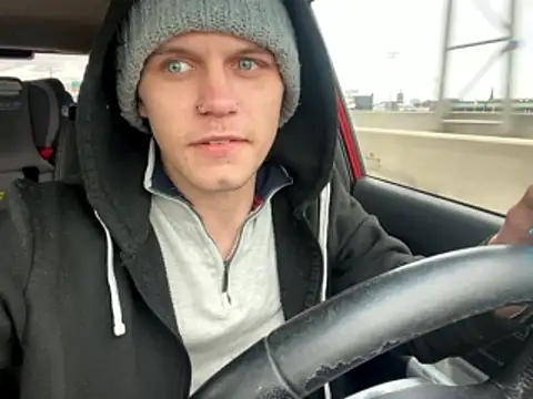 Snapshot of XanderOzzz chatting on 01-10-26, 02:41 XanderOzzz online show from 01-10-26, 02:41