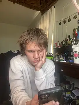 Snapshot of XanderOzzz chatting on 03-25-26, 02:56 XanderOzzz online show from 03-25-26, 02:56