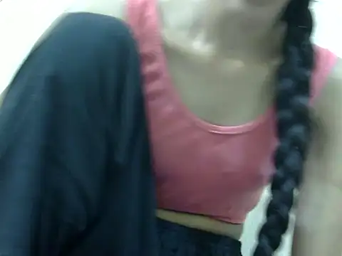 smallcuute online show from 01-08-26, 10:50