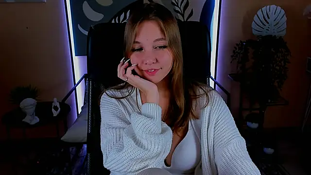 VivianGutierrez online show from 10-05-25, 11:08