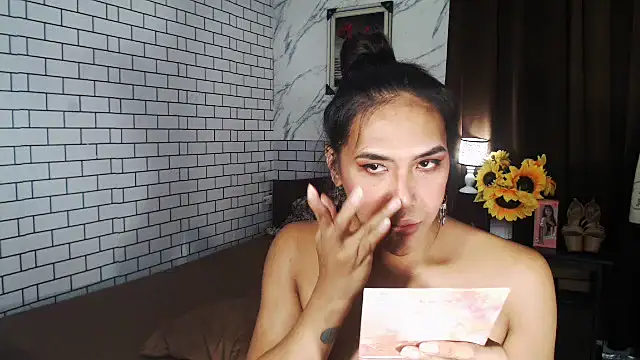 Latinahugecock online show from 10-04-25, 08:34