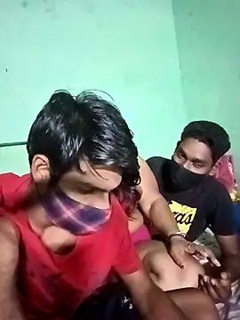 Snapshot of LoveOnStream chatting on 10-18-25, 07:36 LoveOnStream online show from 10-18-25, 07:36