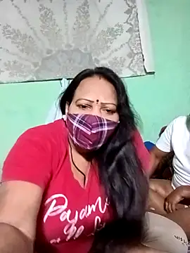 LoveOnStream online show from 11-28-25, 12:57