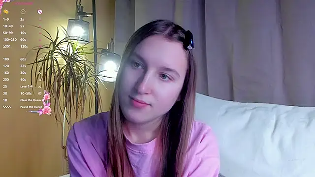 Snapshot of NanaMertins chatting on 11-28-25, 01:19 NanaMertins online show from 11-28-25, 01:19