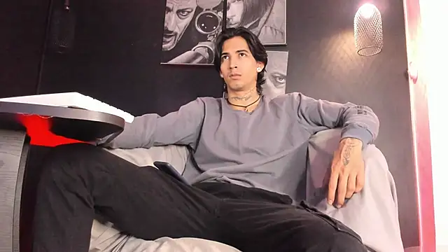 jett savage online show from 11-05-25, 01:33