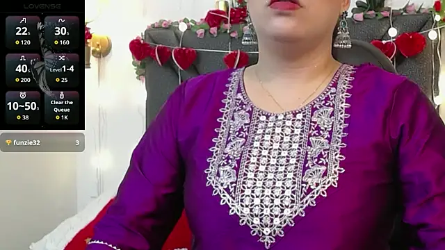 Snapshot of IndraKaur_ chatting on 04-01-26, 12:06 IndraKaur online show from 04-01-26, 12:06