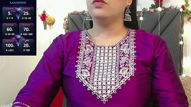 Snapshot of IndraKaur_ chatting on 04-07-26, 11:54 IndraKaur online show from 04-07-26, 11:54