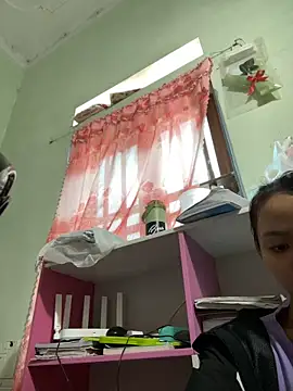 Snapshot of miminkute_99 chatting on 10-22-25, 02:45 miminkute 99 online show from 10-22-25, 02:45