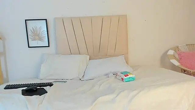  Miaa khalifa  online show from 02-27-26, 12:27