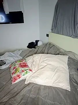 Snapshot of amalia202555 chatting on 02-08-26, 03:37 amalia202555 online show from 02-08-26, 03:37