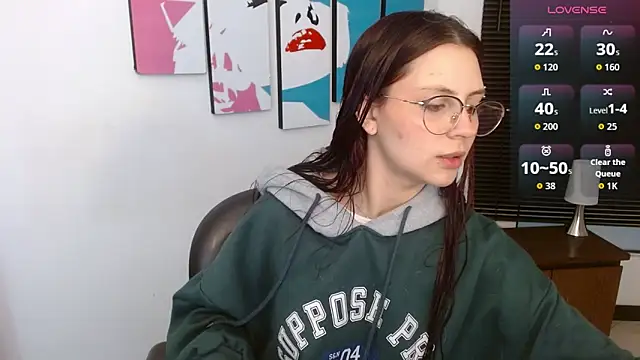 Snapshot of AlanaGarcia19 chatting on 10-01-25, 11:27 AlanaGarcia19 online show from 10-01-25, 11:27