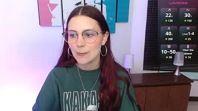 Snapshot of AlanaGarcia19 chatting on 10-14-25, 11:44 AlanaGarcia19 online show from 10-14-25, 11:44