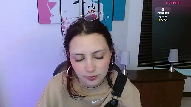 Snapshot of AlanaGarcia19 chatting on 10-15-25, 11:54 AlanaGarcia19 online show from 10-15-25, 11:54