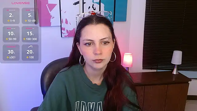 Snapshot of AlanaGarcia19 chatting on 10-30-25, 11:33 AlanaGarcia19 online show from 10-30-25, 11:33