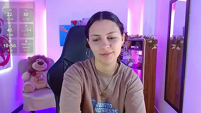 AlanaGarcia19 online show from 01-15-26, 12:10