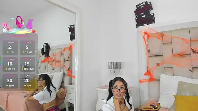 ValerieSoto online show from 10-30-25, 07:36