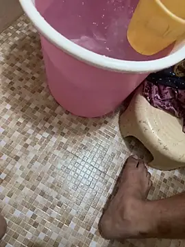 saumon3022 online show from 10-31-25, 04:13