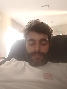 Snapshot of rafaelstorm90 chatting on 09-11-25, 10:26 rafaelstorm90 online show from 09-11-25, 10:26