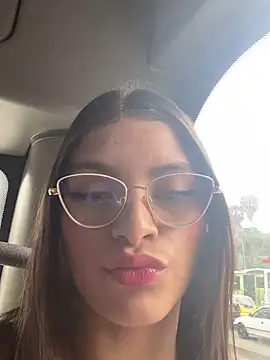 Hannacooper3 online show from 11-14-25, 06:17