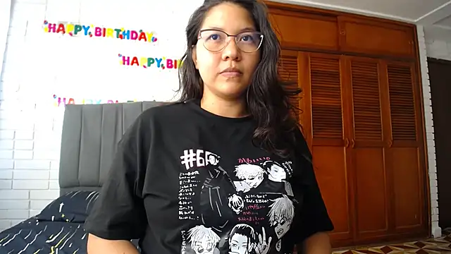 Naia Stant online show from 10-16-25, 08:21