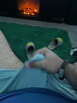 Snapshot of YoungBBCMilker chatting on 11-11-25, 07:25 YoungBBCMilker online show from 11-11-25, 07:25