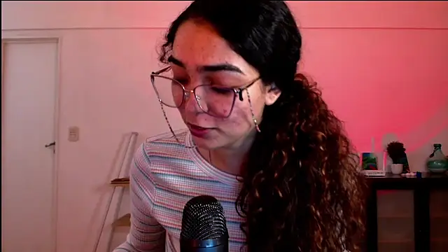 Ariagal online show from 10-14-25, 11:49