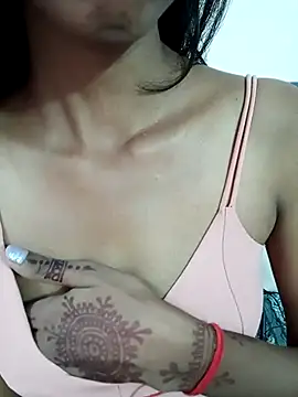 Snapshot of Small_Titss chatting on 10-24-25, 05:37 Small Titss online show from 10-24-25, 05:37