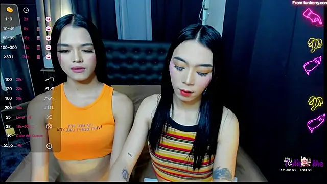 Snapshot of bellamoonlightX chatting on 12-14-25, 08:30 bellamoonlightX online show from 12-14-25, 08:30