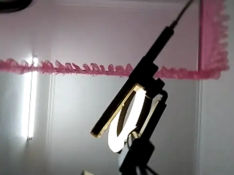 Snapshot of CindyBlue chatting on 11-03-25, 12:35 CindyBlue online show from 11-03-25, 12:35