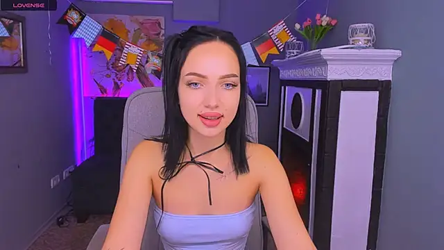 Sofyy Bradd online show from 09-22-25, 05:42