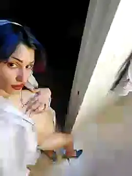 Snapshot of kendrafarq chatting on 09-17-25, 05:20 kendrafarq online show from 09-17-25, 05:20