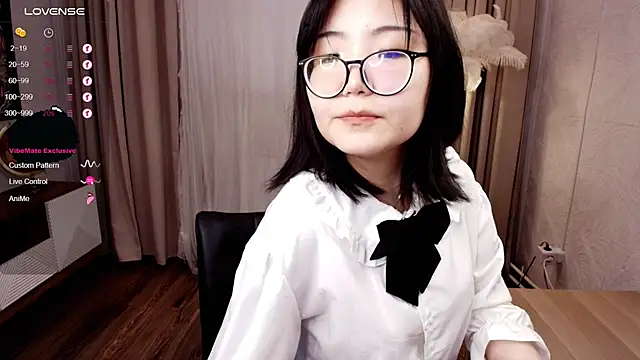 Erikawai online show from 09-27-25, 03:55