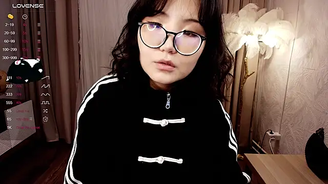 Erikawai online show from 10-01-25, 02:06