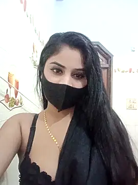 Snapshot of Hot-Soniya733 chatting on 11-24-25, 04:40 Hot-Soniya733 online show from 11-24-25, 04:40