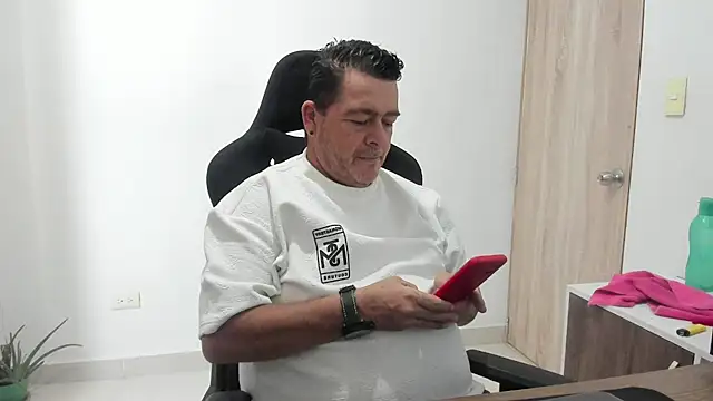 massimo dannger online show from 10-29-25, 08:21