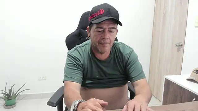 massimo dannger online show from 11-02-25, 09:00