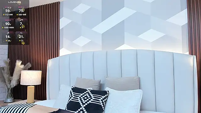 Mommy Naughty online show from 10-24-25, 11:28