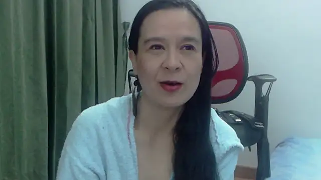 Aileendarkhot online show from 11-28-25, 05:43