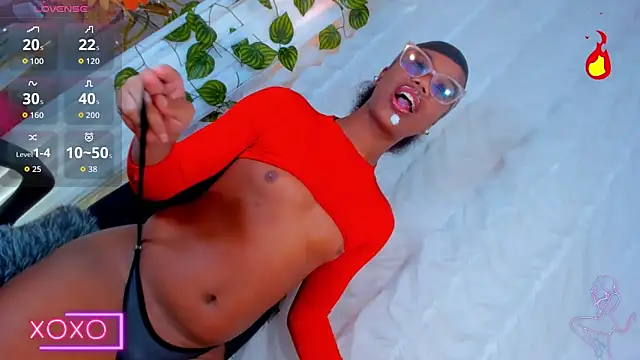 Snapshot of EbonyWildYou chatting on 11-11-25, 02:39 EbonyWildYou online show from 11-11-25, 02:39