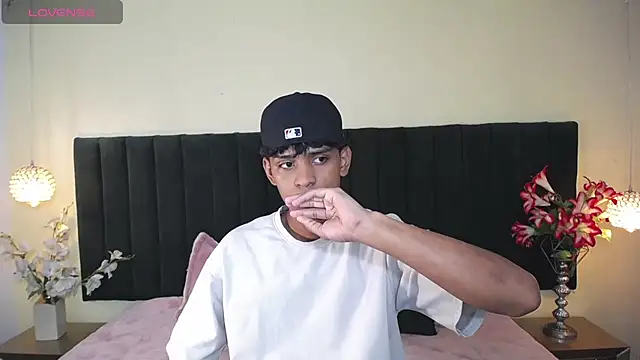 jhos padill online show from 10-22-25, 01:33