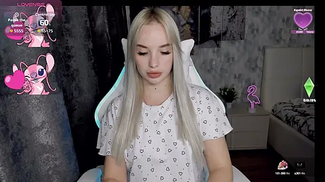 Snapshot of KiraKrox chatting on 09-12-25, 06:41 KiraKrox online show from 09-12-25, 06:41