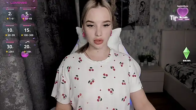 Snapshot of KiraKrox chatting on 10-11-25, 03:10 KiraKrox online show from 10-11-25, 03:10