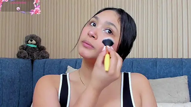 Snapshot of angel_ponce chatting on 11-13-25, 07:13 angel ponce online show from 11-13-25, 07:13