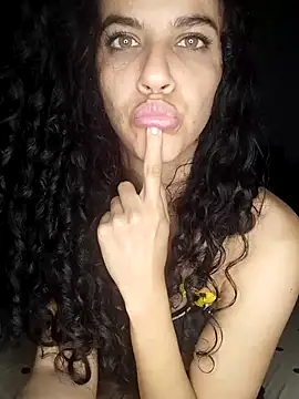 lucerocutte online show from 11-29-25, 04:04