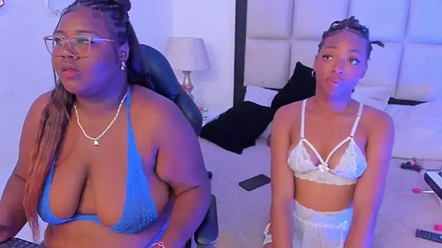 ElisabettaMonroy online show from 12-17-25, 08:59